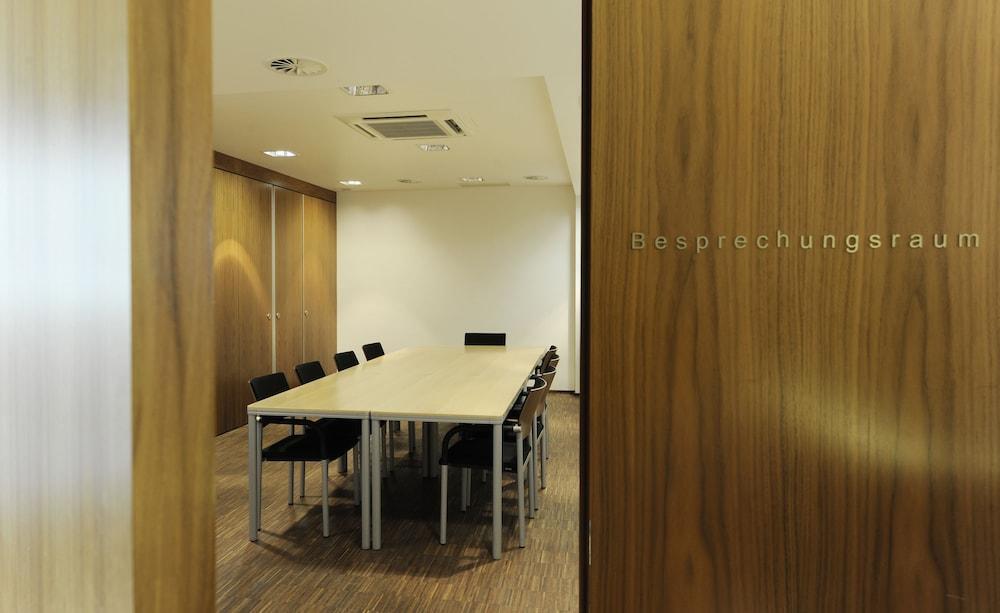 Heinhotel Vienna Airport Schwechat Luaran gambar